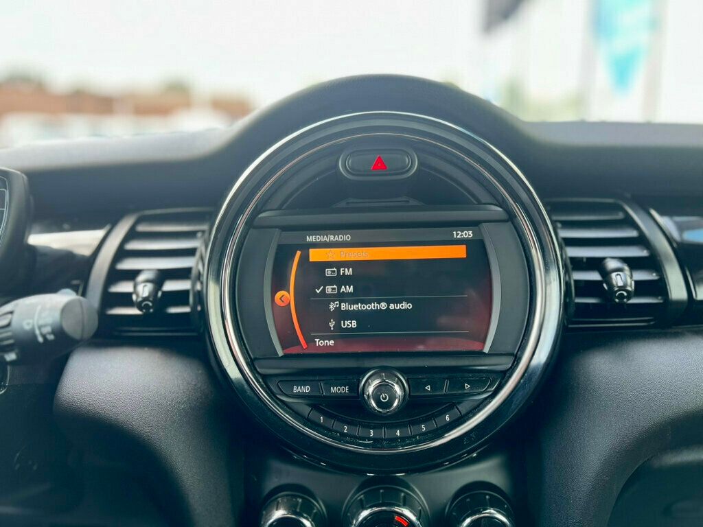 2019 Mini Cooper Convertible Signature photo 18