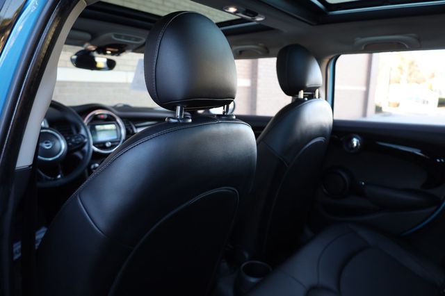 2019 MINI Cooper Hardtop 4 Door  - 22961401 - 16