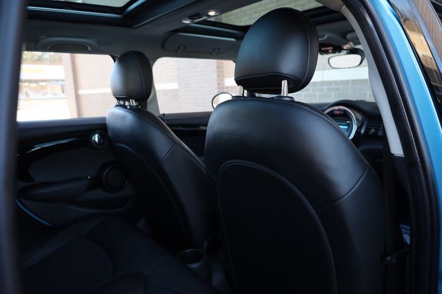 2019 MINI Cooper Hardtop 4 Door  - 22961401 - 19