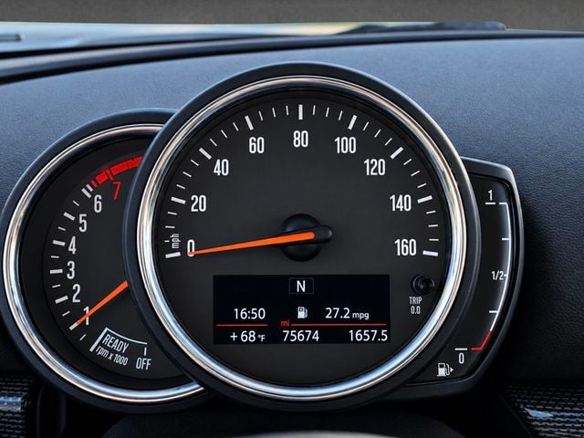 2019 MINI Cooper S Clubman 6-SPD MANUAL, AWD, SIGNATURE TRIM, SUNROOF, NAVI, HEATED SEATS - 23099220 - 15