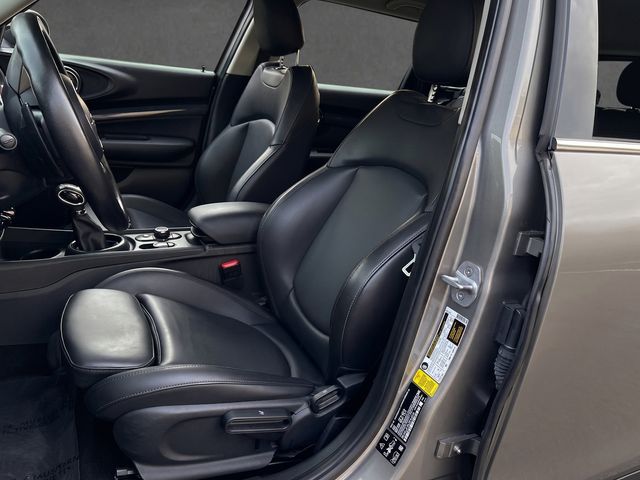 2019 MINI Cooper S Clubman AWD, SIGNATURE TRIM, PAN SUNROOF, HEATED SEATS, BACKUP CAMERA - 23071585 - 4