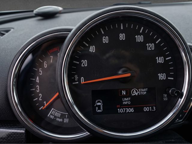 2019 MINI Cooper S Clubman CLEAN CARFAX, AWD, 6-SPD MANUAL, SIGNATURE TRIM, PAN SUNROOF - 23063510 - 11