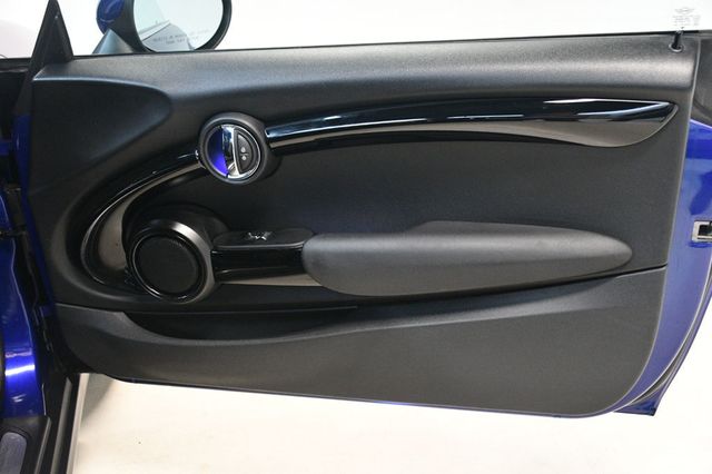 2019 MINI Cooper S Convertible  - 22980079 - 31