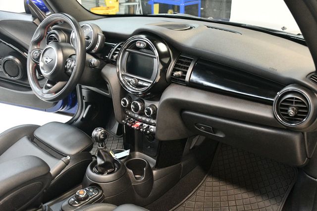 2019 MINI Cooper S Convertible  - 22980079 - 33