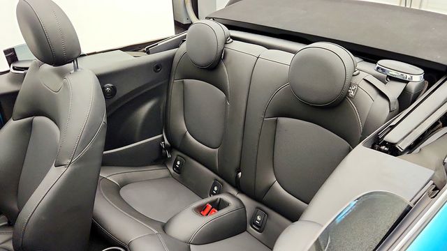 2019 MINI Cooper S Convertible Cooper S Convertible w/ Signature Trim, Premium & Driver Assist - 23099189 - 20