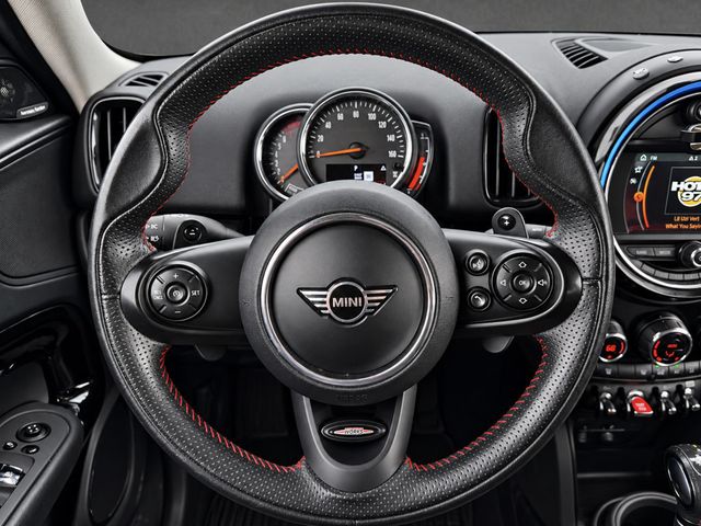 2019 MINI Cooper S Countryman AWD, SIGNATURE TRIM, PAN SUNROOF, HEATED SEATS, HARMAN KARDON - 23086880 - 10