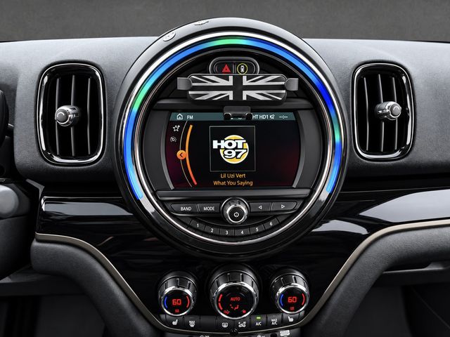 2019 MINI Cooper S Countryman AWD, SIGNATURE TRIM, PAN SUNROOF, HEATED SEATS, HARMAN KARDON - 23086880 - 11