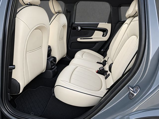 2019 MINI Cooper S Countryman CLEAN CARFAX, AWD, ICONIC TRIM, PAN SUNROOF, NAVI, HEATED SEATS - 23101076 - 5