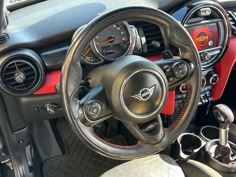 2019 MINI Cooper S Hardtop 2 Door   - 23024137 - 17
