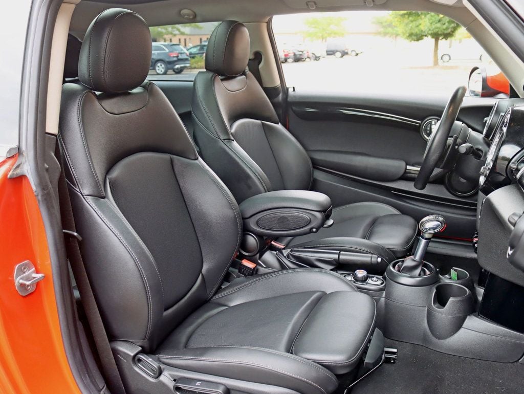 2019 Mini Cooper S Hardtop 2 Door photo 21