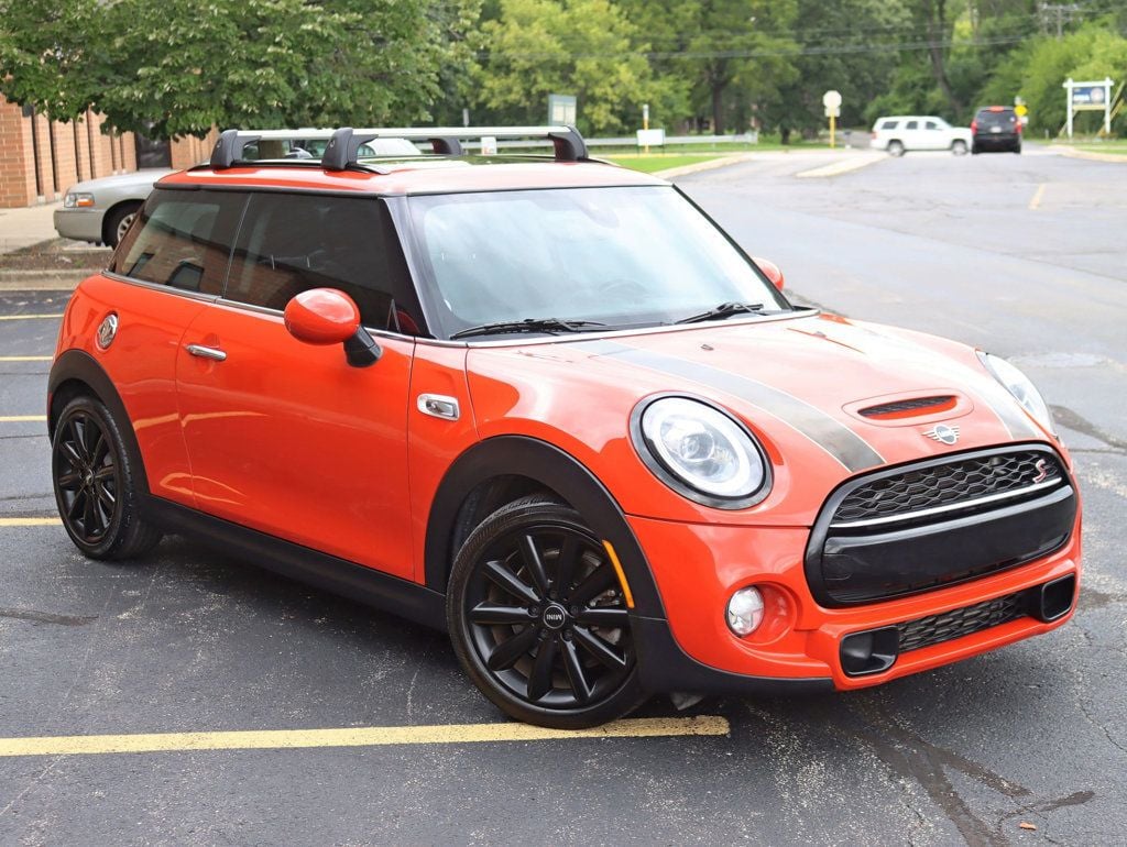 2019 Mini Cooper S Hardtop 2 Door photo 9
