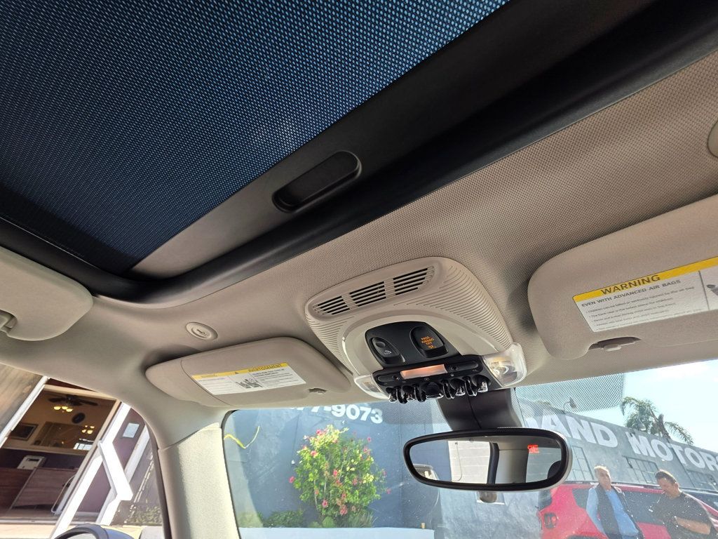 2019 MINI Cooper S Hardtop 2 Door   - 22943809 - 11