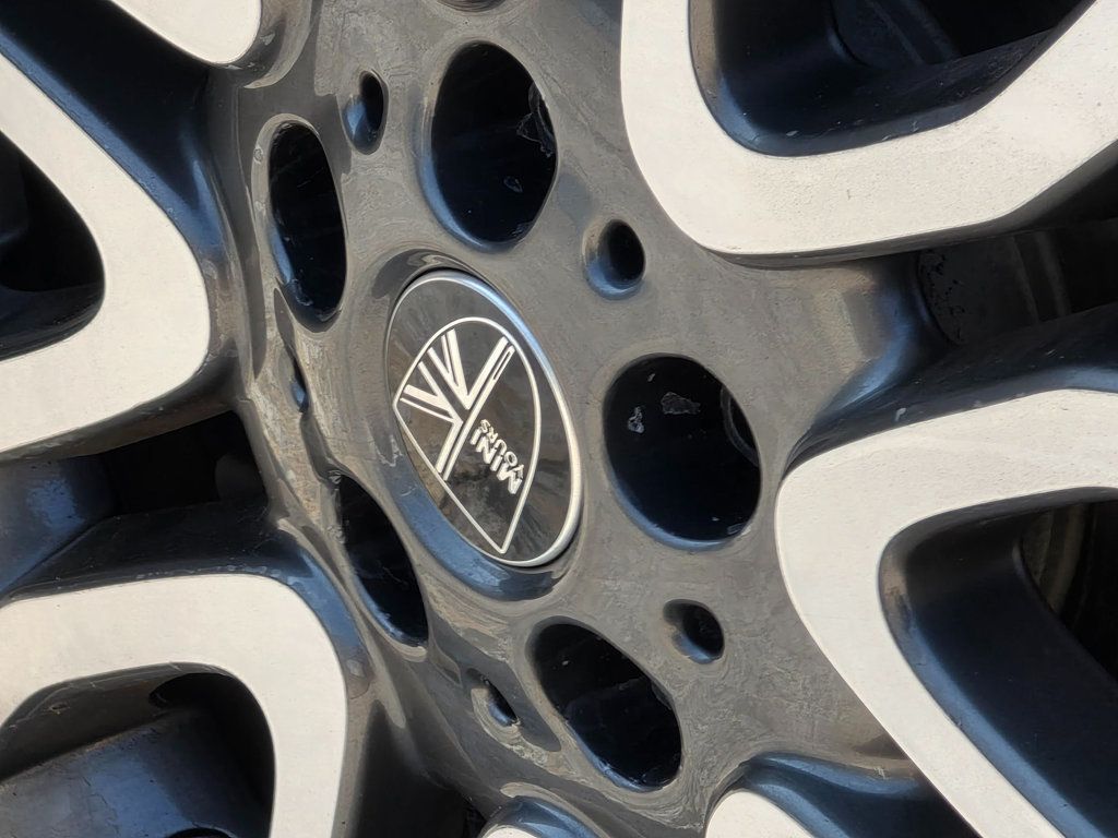 2019 MINI Cooper S Hardtop 2 Door   - 22943809 - 14