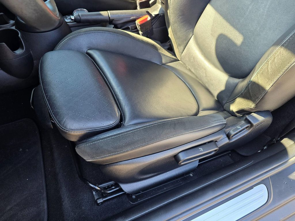 2019 MINI Cooper S Hardtop 2 Door   - 22943809 - 17