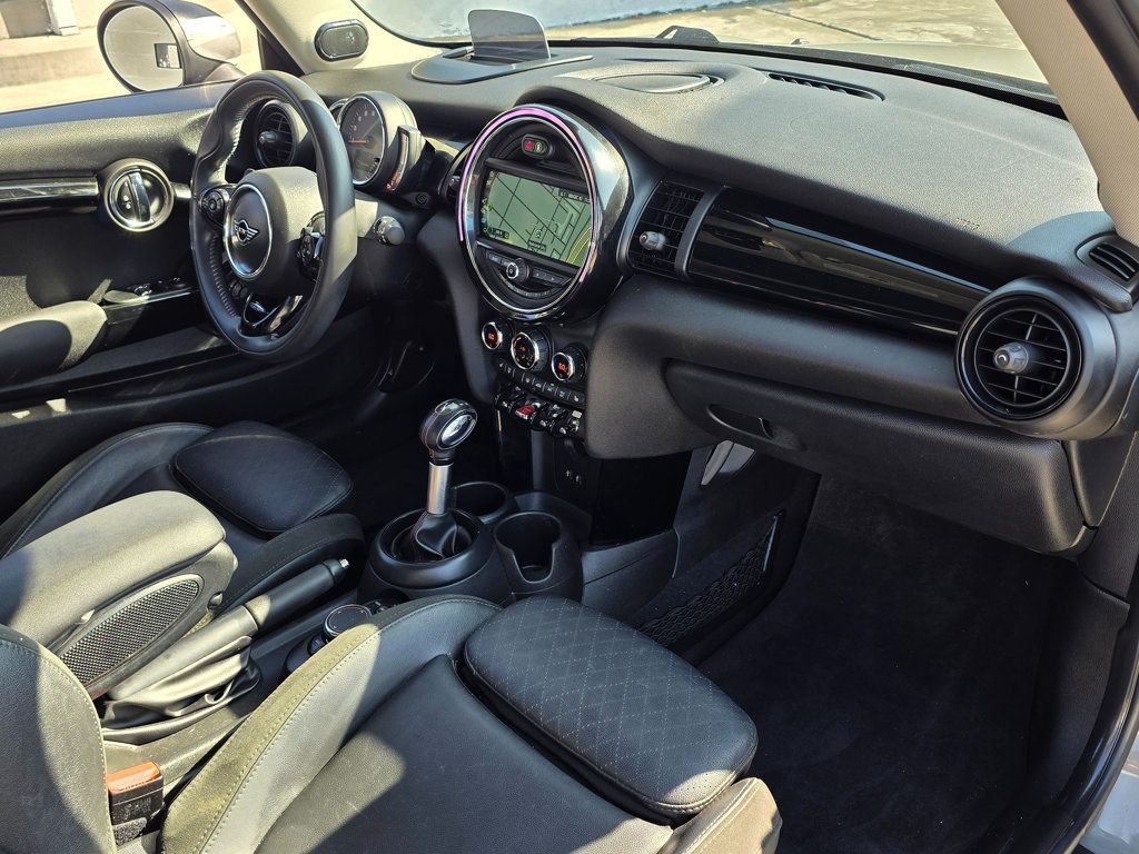 2019 MINI Cooper S Hardtop 2 Door   - 22943809 - 1