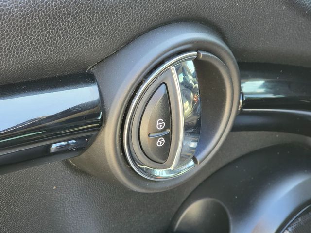 2019 MINI Cooper S Hardtop 2 Door   - 22943809 - 22