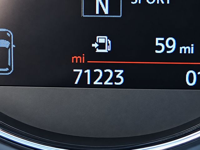 2019 MINI Cooper S Hardtop 2 Door CLEAN CARFAX, 6-SPD MANUAL, ICONIC TRIM, PAN SUNROOF, NAVIGATION - 23091467 - 9