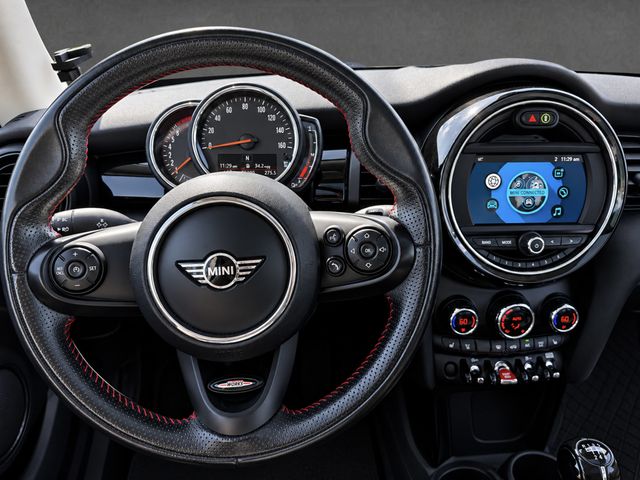 2019 MINI Cooper S Hardtop 2 Door CLEAN CARFAX, 6-SPD MANUAL, SIGNATURE TRIM, PAN SUNROOF - 23091334 - 4