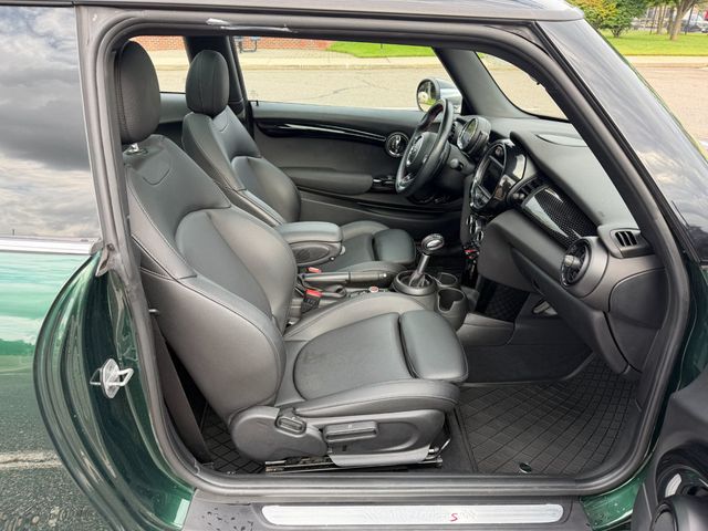 2019 MINI Cooper S Hardtop 2 Door CLEAN CARFAX, SIGNATURE TRIM, PAN SUNROOF, HEATED SEATS - 23082876 - 10