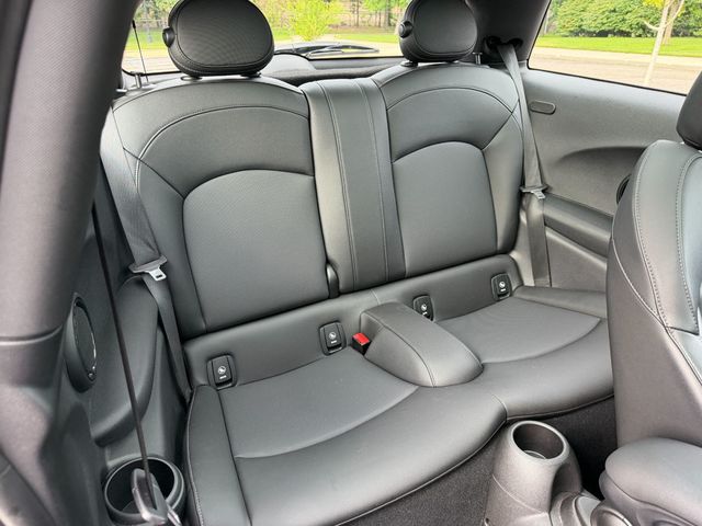 2019 MINI Cooper S Hardtop 2 Door CLEAN CARFAX, SIGNATURE TRIM, PAN SUNROOF, HEATED SEATS - 23082876 - 13