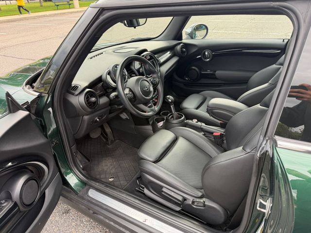 2019 MINI Cooper S Hardtop 2 Door CLEAN CARFAX, SIGNATURE TRIM, PAN SUNROOF, HEATED SEATS - 23082876 - 6