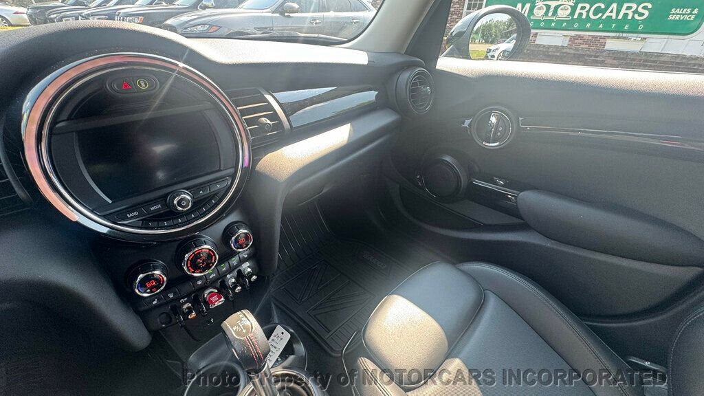 2019 MINI Cooper S Hardtop 4 Door  - 23049761 - 16
