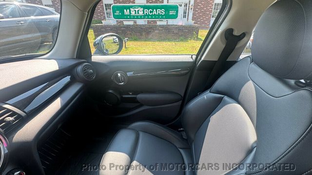 2019 MINI Cooper S Hardtop 4 Door  - 23049761 - 17