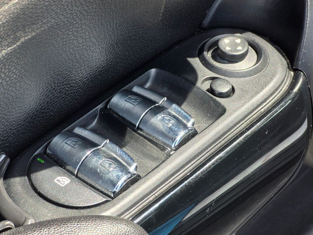 2019 MINI Cooper S Hardtop 4 Door   - 22922845 - 29