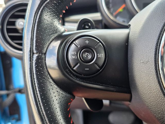 2019 MINI Cooper S Hardtop 4 Door   - 22922845 - 32