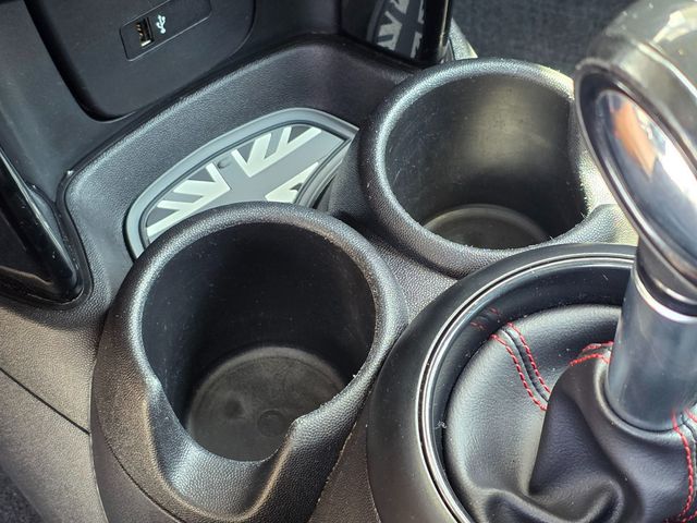 2019 MINI Cooper S Hardtop 4 Door   - 22922845 - 38