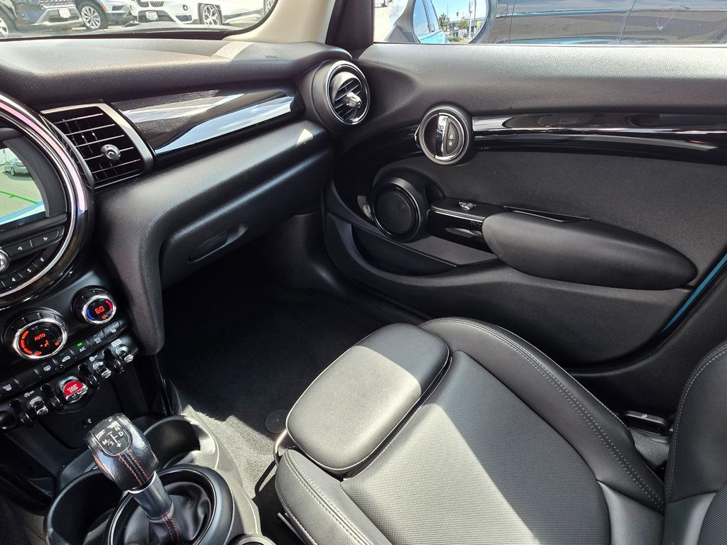 2019 MINI Cooper S Hardtop 4 Door   - 22922845 - 42