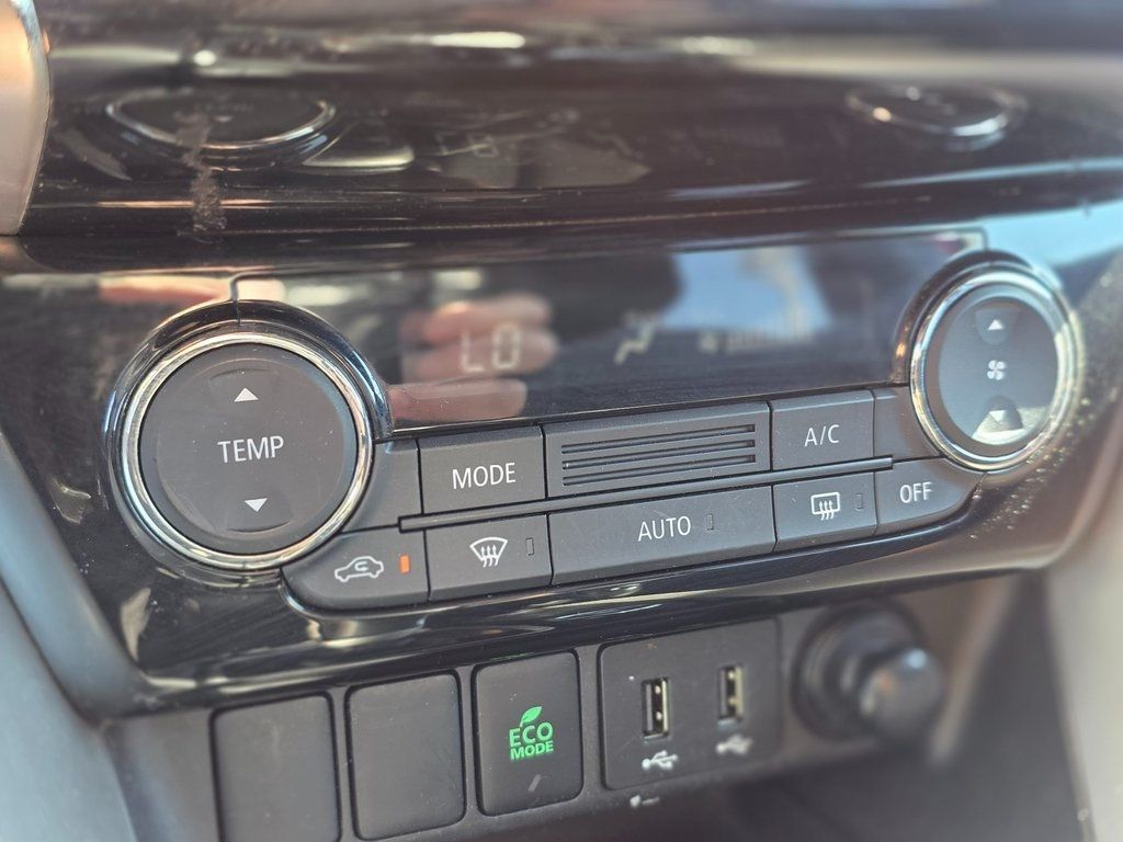 2019 Mitsubishi Eclipse Cross LE - 22981152 - 29