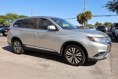 2019 MITSUBISHI OUTLANDER