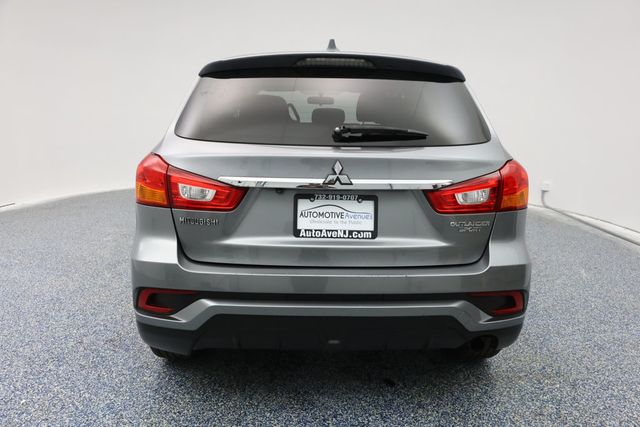 2019 Mitsubishi Outlander Sport LE 2.0 CVT - 22938579 - 3