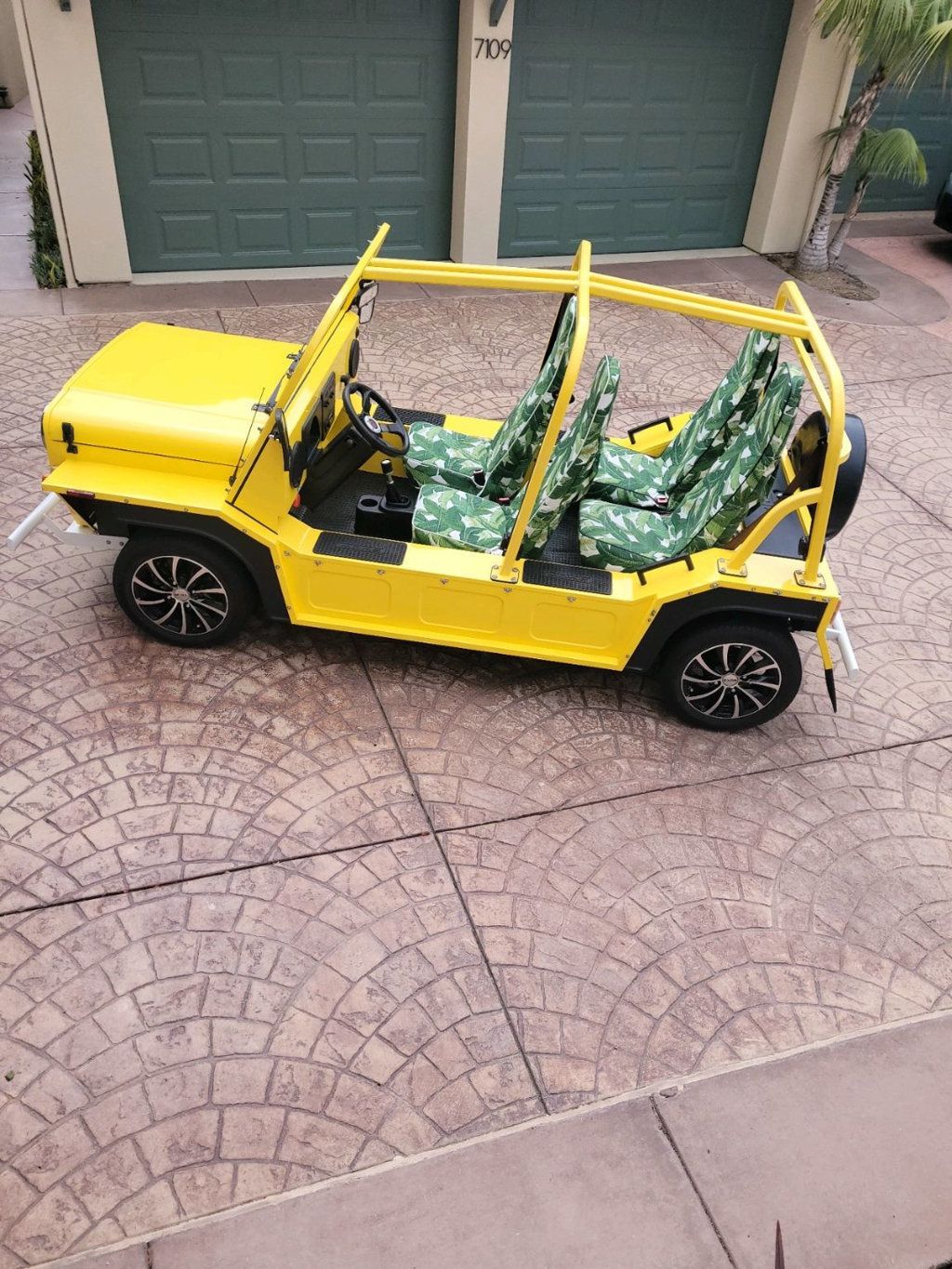 2019 MOKE America Mini eMoke 19 eMoke, Only 2750 miles! 1 Owner!  - 22624949 - 3