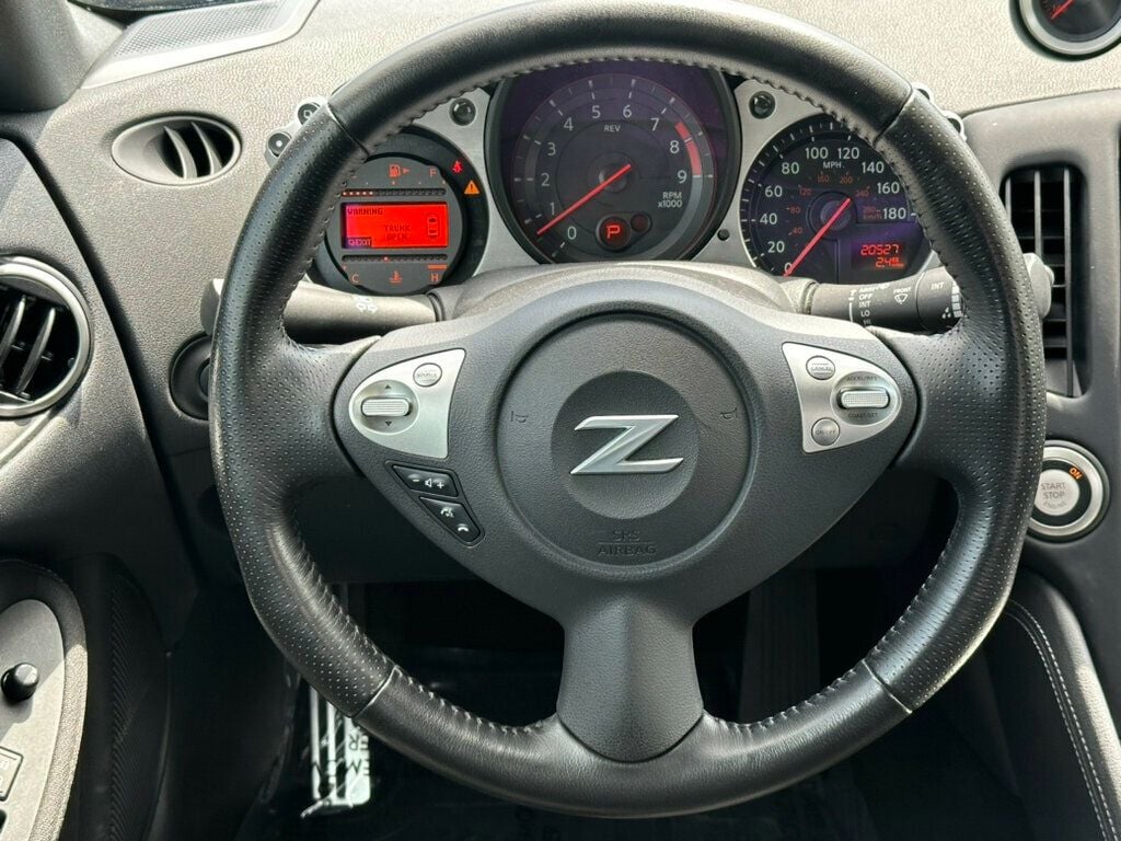 2019 Nissan 370Z Coupe Automatic - 22009455 - 18