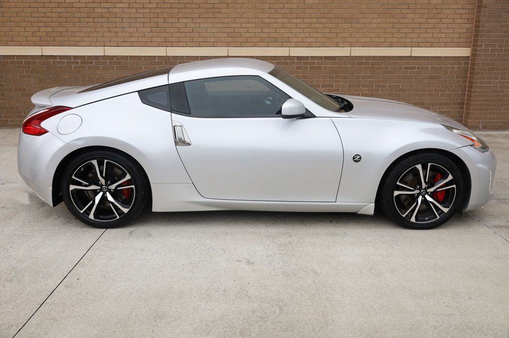 2019 Nissan 370Z Sport photo 4