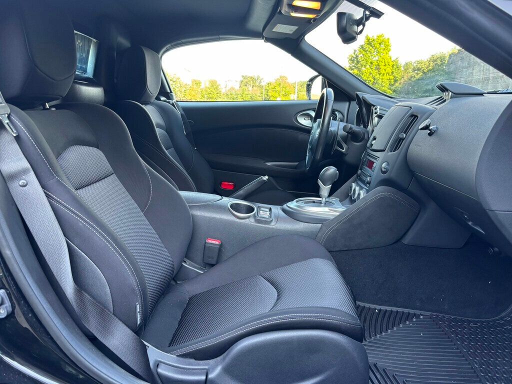 2019 Nissan 370Z Base Nismo photo 4