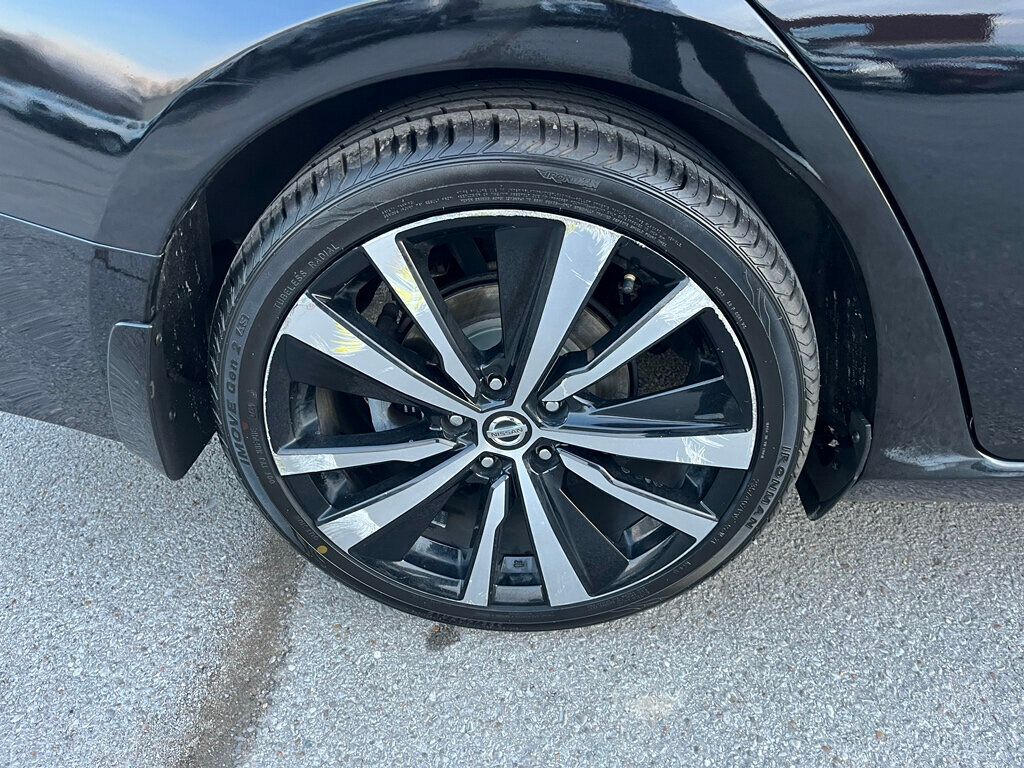 2019 Nissan Altima 2.5 Platinum Sedan - 22782776 - 8