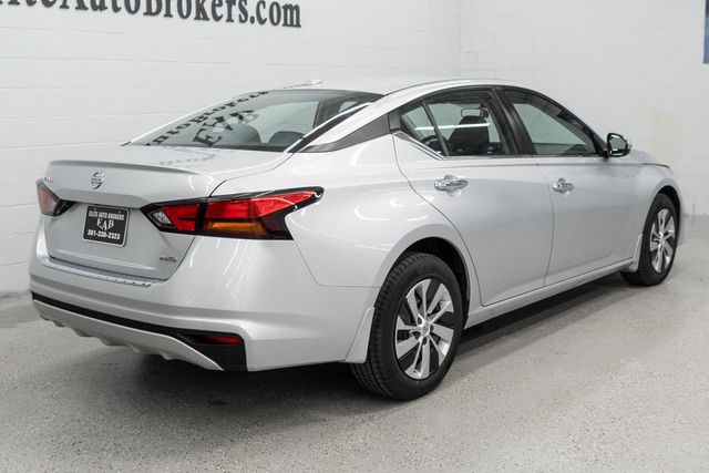 2019 Nissan Altima 2.5 S AWD Sedan - 23025665 - 28