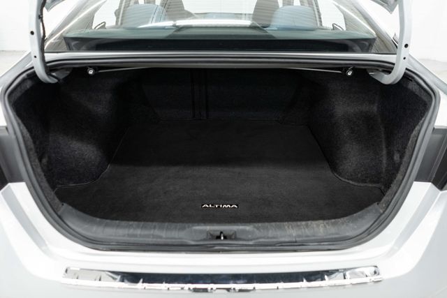 2019 Nissan Altima 2.5 S AWD Sedan - 23025665 - 30