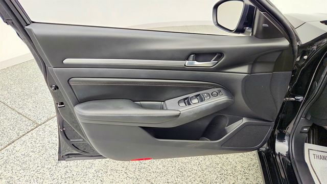 2019 Nissan Altima 2.5 SL AWD Sedan - 23013646 - 10