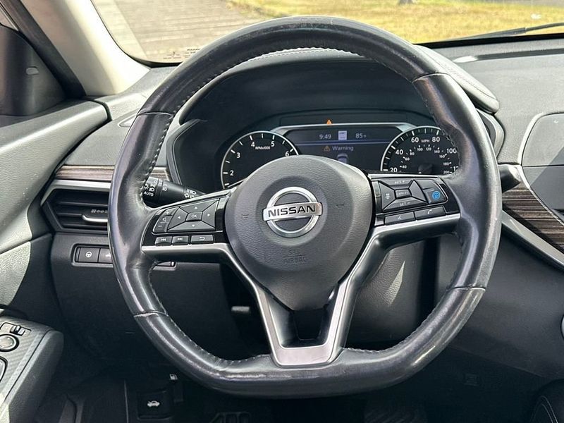 2019 Nissan Altima 2.5 SL Sedan - 22926969 - 17