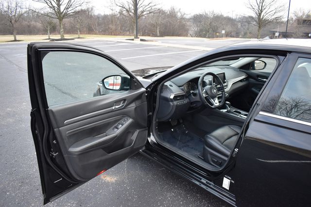 2019 Nissan Altima 2.5 SL Sedan - 22981129 - 38