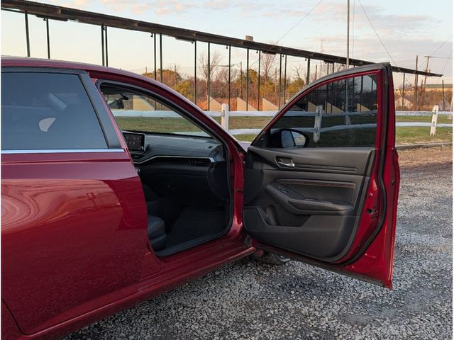 2019 Nissan Altima 2.5 SR AWD Sedan - 22952339 - 10