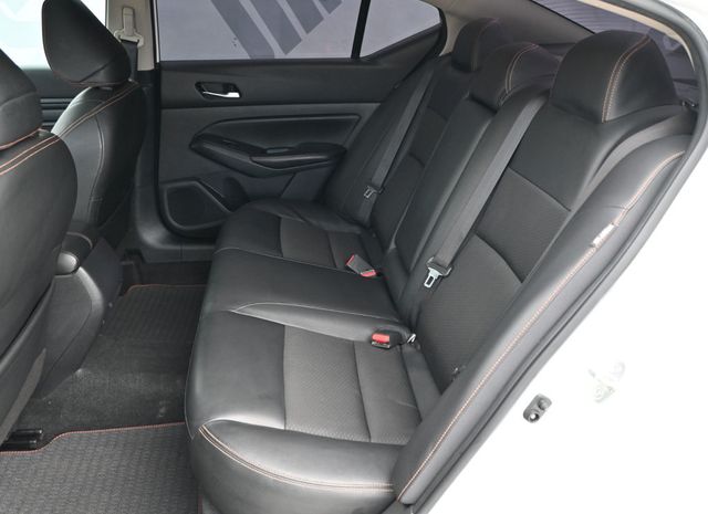 2019 Nissan Altima 2.5 SR Sedan - 23052638 - 16