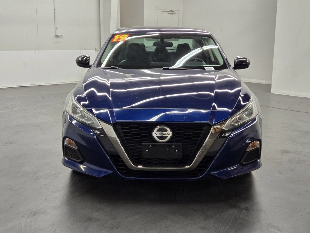 2019 Nissan Altima 2.5 SR Sedan - 22790915 - 4