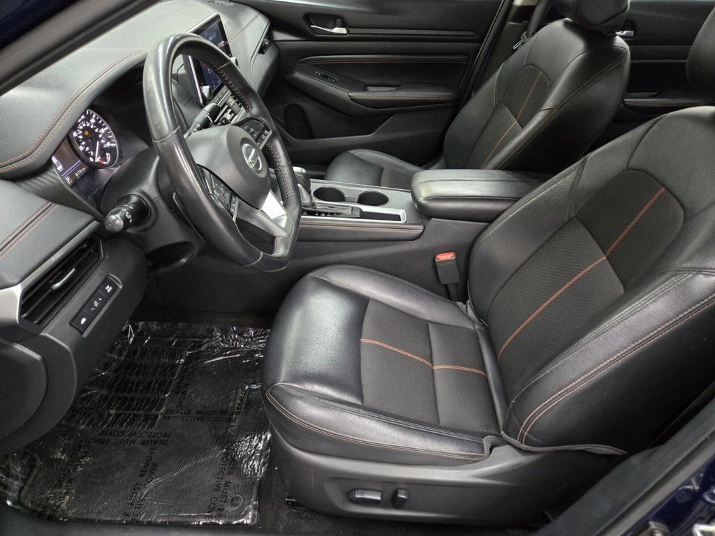 2019 Nissan Altima 2.5 SR Sedan - 22790915 - 6