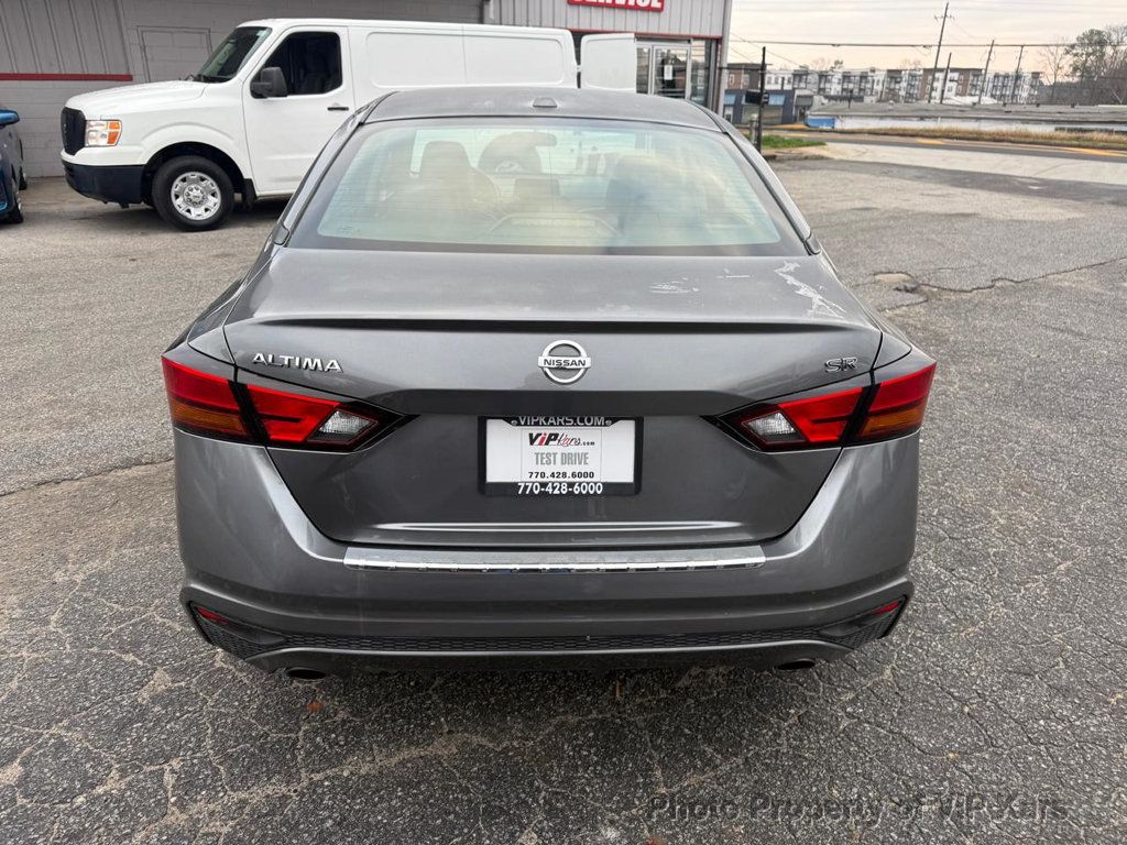 2019 Nissan Altima 2.5 SR Sedan - 22968450 - 5