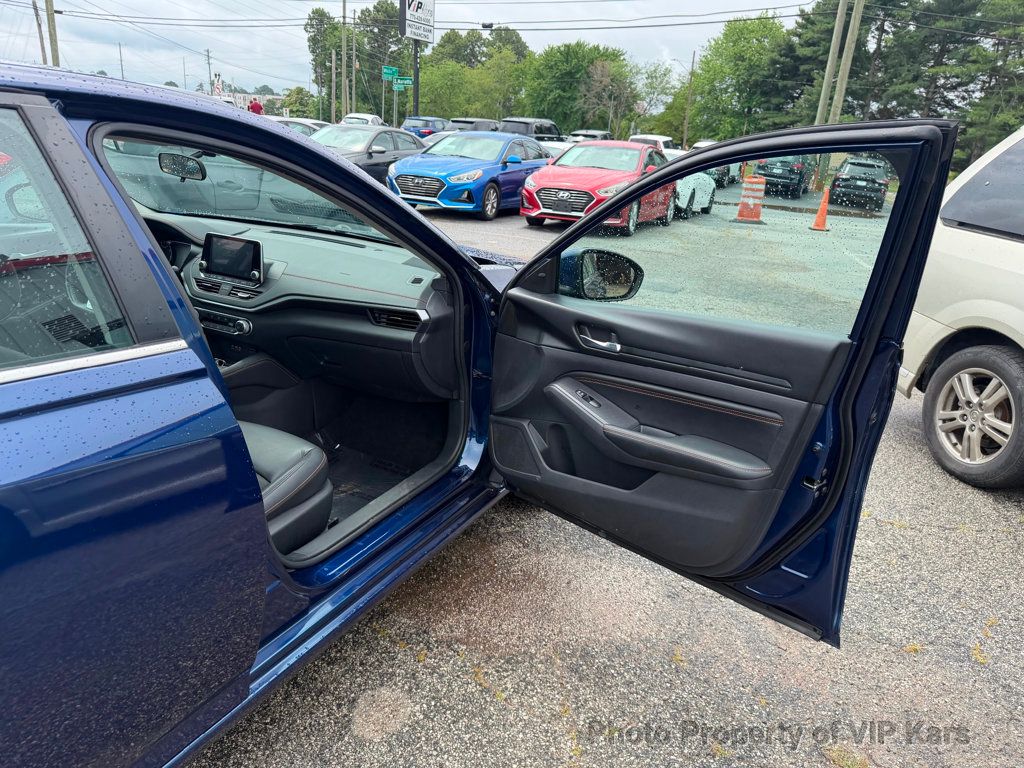 2019 Nissan Altima 2.5 SR Sedan - 23031470 - 11
